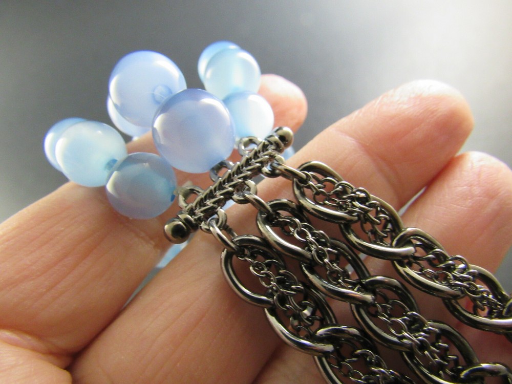 STRETH BRACELET SILVER TONE CHAINS BLUE MOONGLOW BEADS (E2)