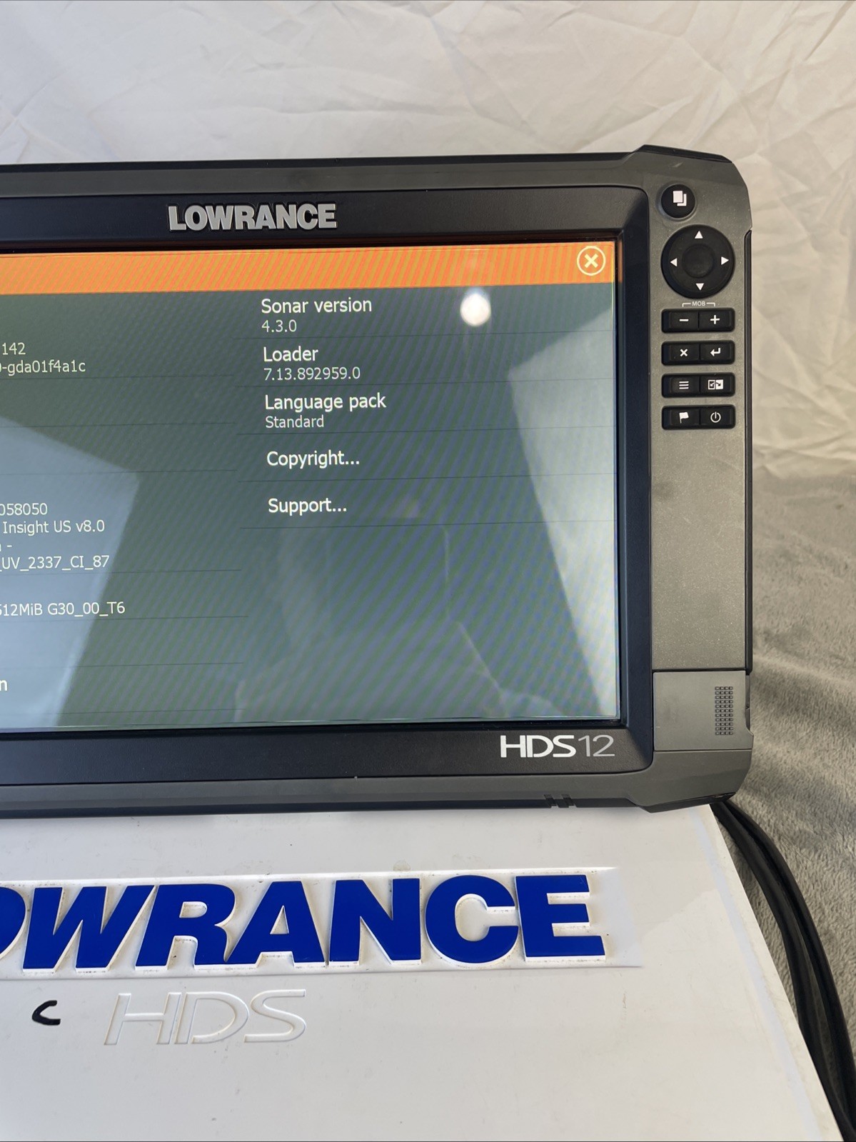 Lowrance HDS 12 Gen 3 Depth Finder With Mount And Suncover Tested And Working
