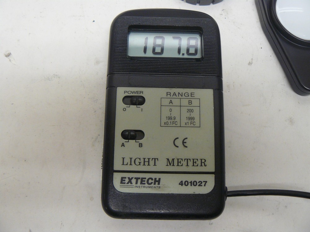 EXTECH Instruments 401027 light meter