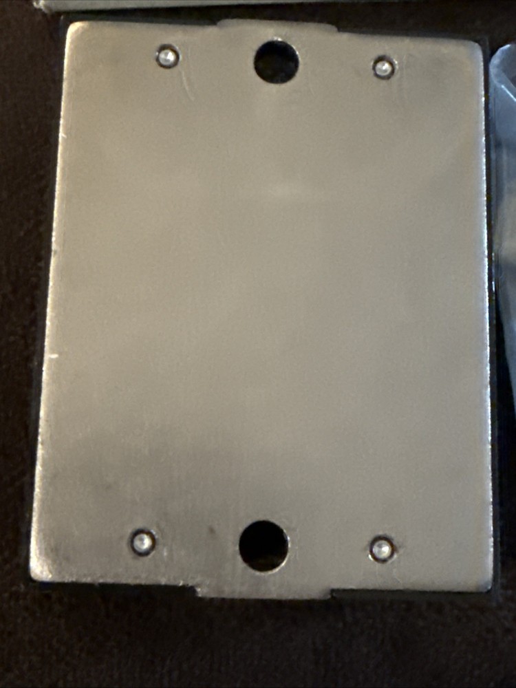 Crydom D4808 Solid State Relay 3-32V Input 480V 8A Output