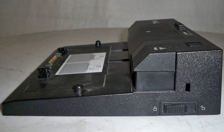 Dell K07A 2HCTG A00 Laptop Docking Station SEE NOTES
