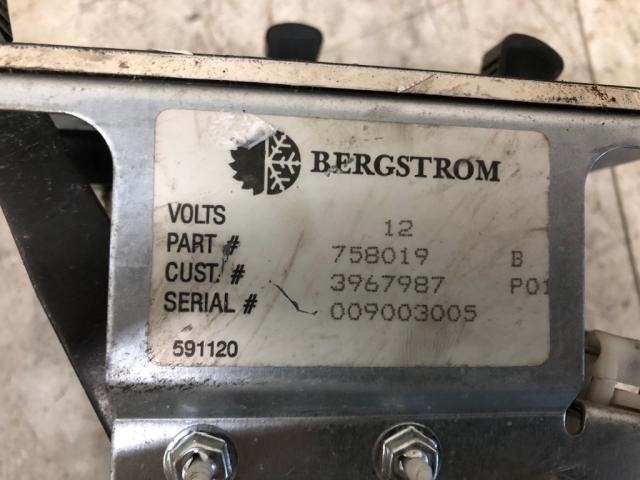 Volvo WAH Heater A/C Temperature Controls - Used