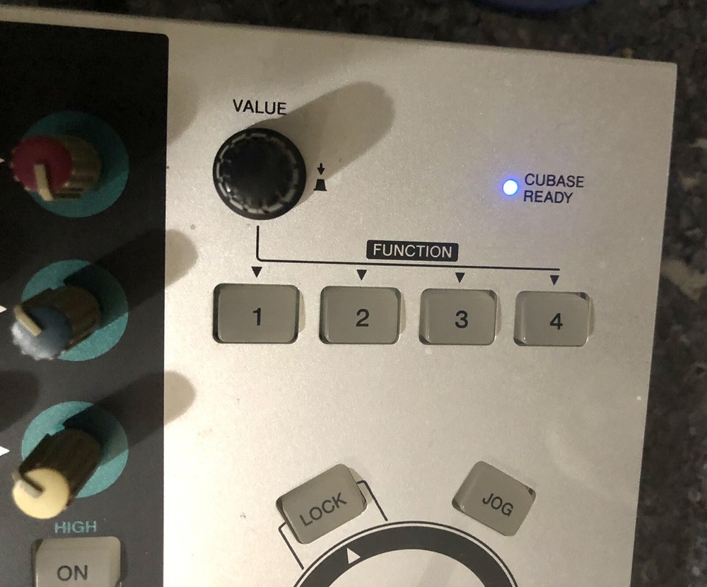 Silver Steinberg CC121 USB Controller Advanced Integration Controller