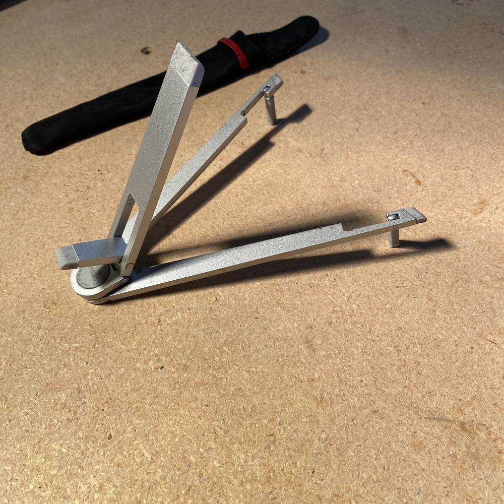 Twelve South Compass - Silver - Mobile Display Stand