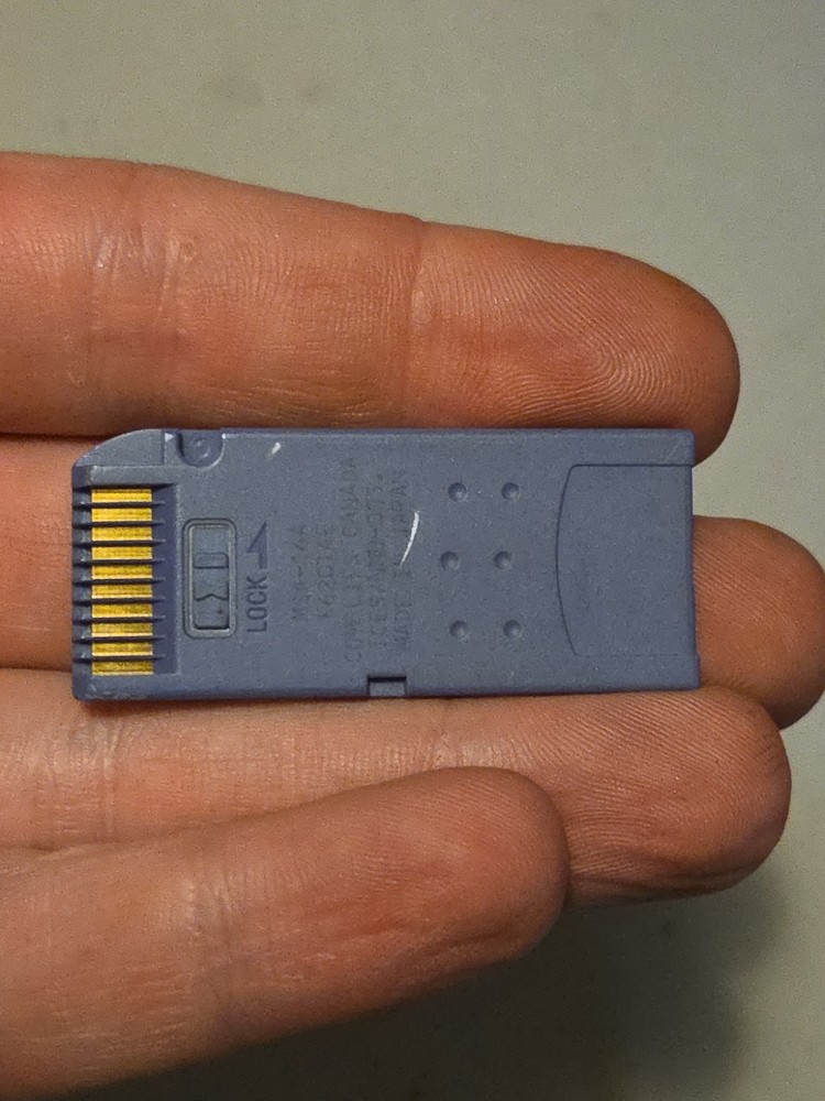 SONY 16GB MEMORY STICK MSA-16A. PRE-OWNED