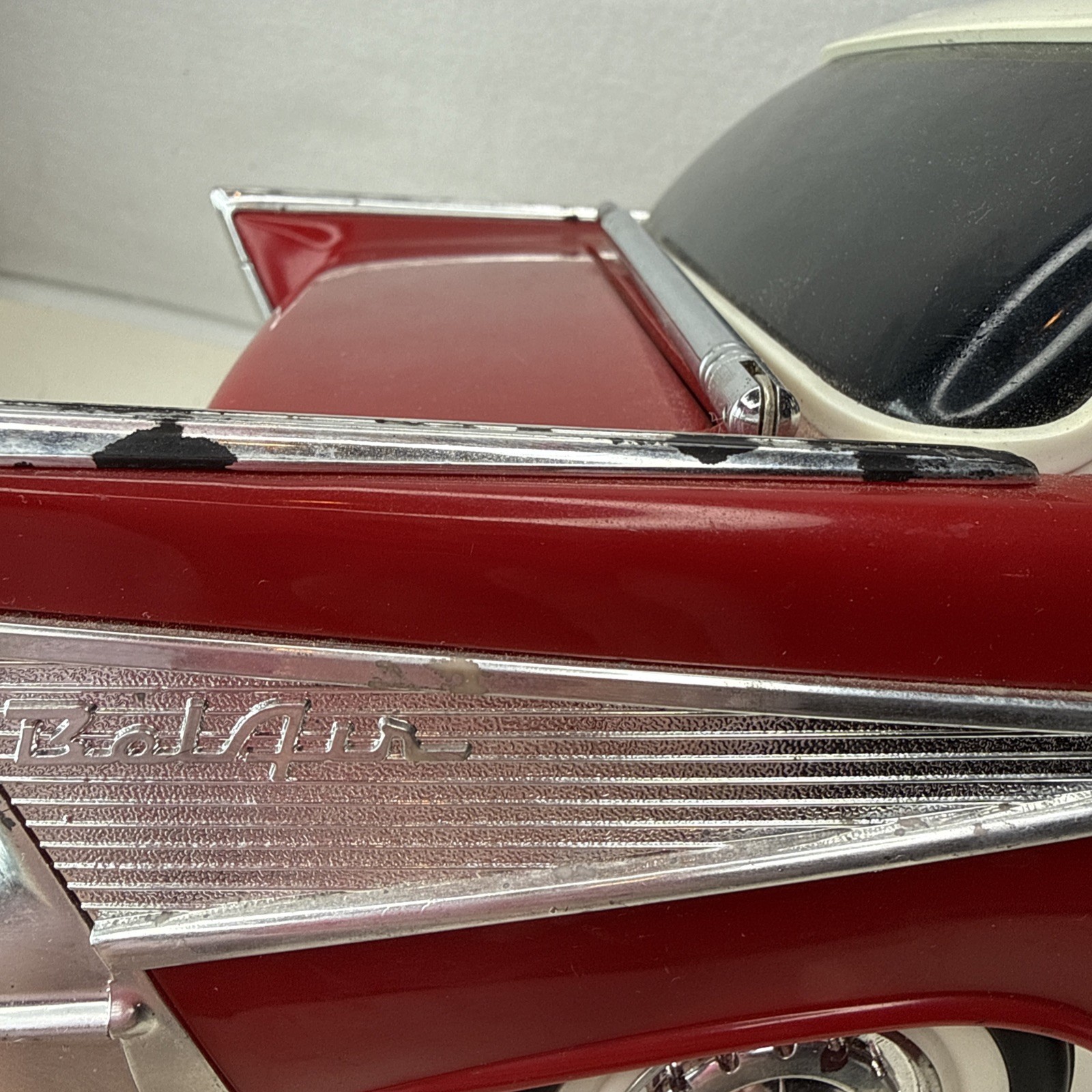 Vintage 1988 Red 1957 Chevy Belair Novelty, Am/Fm Wall Mount Radio. WORKS!