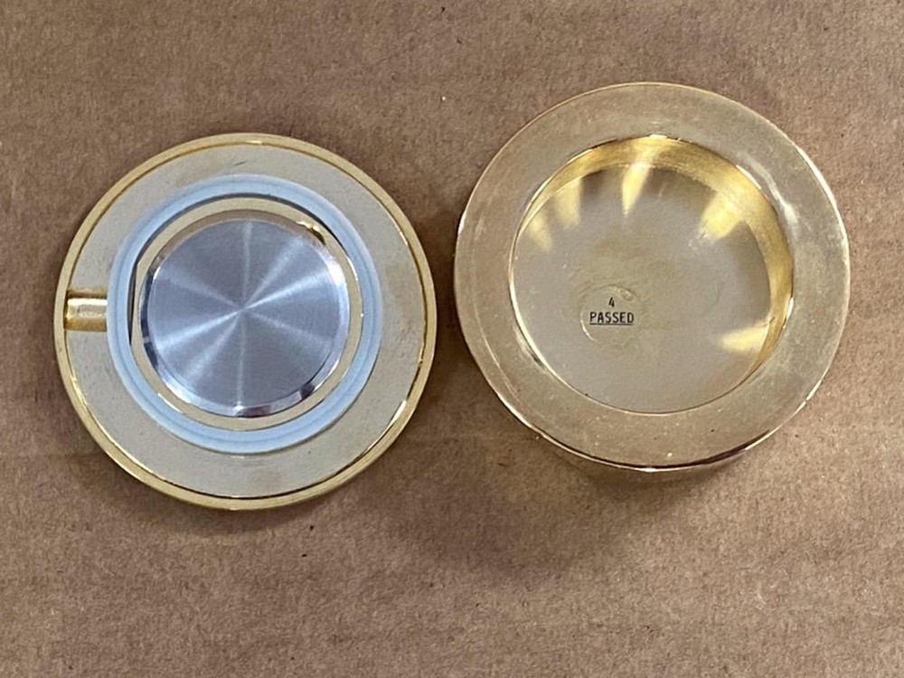 TIFFANY & CO 2" DESK CLOCK (NOT WORKING) USED.
