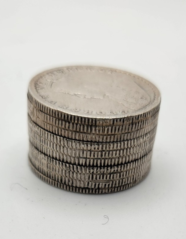 Indian Colonial 1918-25 Rupee Coin Silver Coin Pill Box George V King .917%