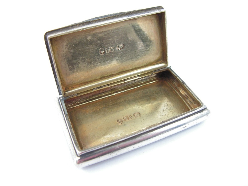 ANTIQUE WILLIAM IV THOMAS SHAW SOLID STERLING SILVER SNUFF PILL BOX 1835