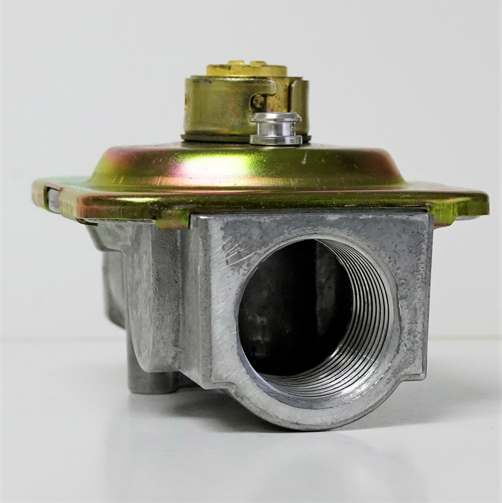 Gas Pressure Regulator 3/4" x 3/4" Natural 4" LP 10" Harper 4600S0004 4673G0010B