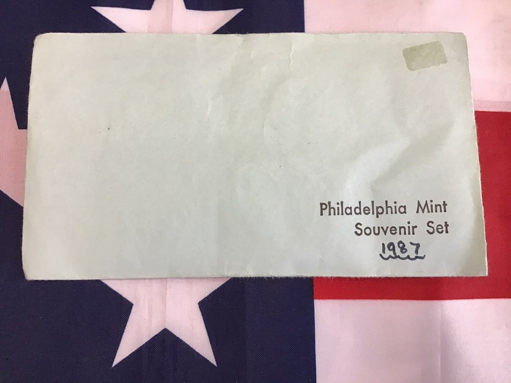 1987-P Official US Mint Souvenir Set with Envelope.