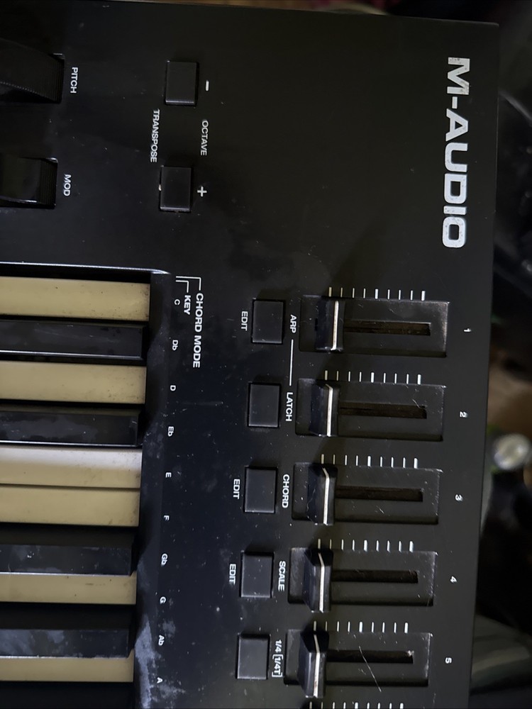 M-Audio Oxygen Pro 49-Key Keyboard Controller Power Source Not Included