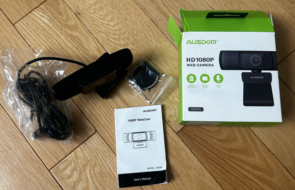 AUSDOM HD 1080p Streaming Live Webcam - Black