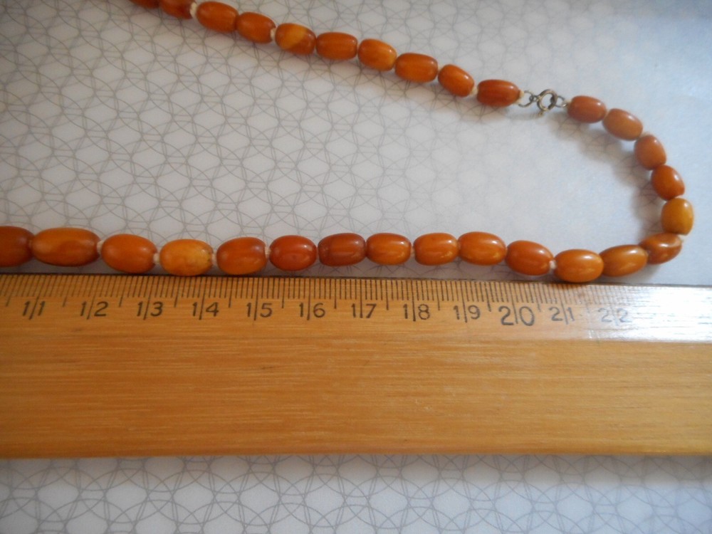 Antique butterscotch amber necklace 14g