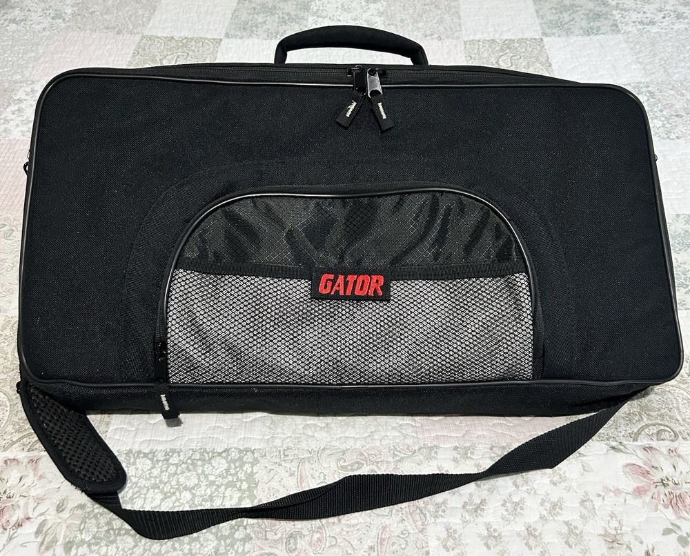 Line 6 Helix LT Guitar Processor With Gator Case