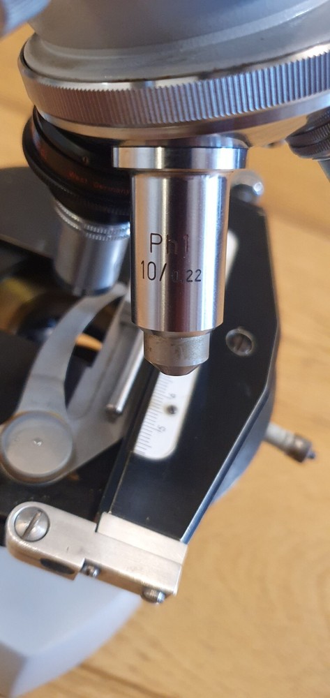 Carl Zeiss microscope 4653581