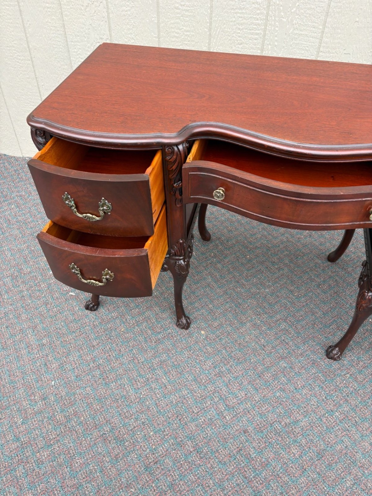 67575 Elegant Mahogany Vanity Set with Ornate Mirror and Chair