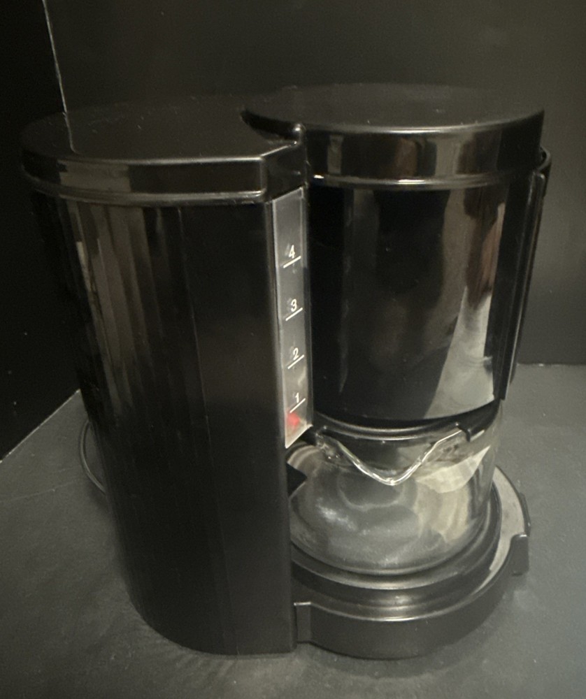 Braun Aromaster 4 Cup Black Coffee Maker Filter KF12B 3075 Tested