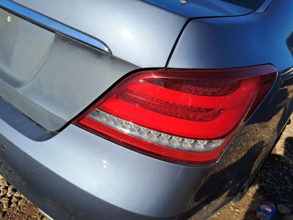 EQUUS 2014 Glove Box 4905526