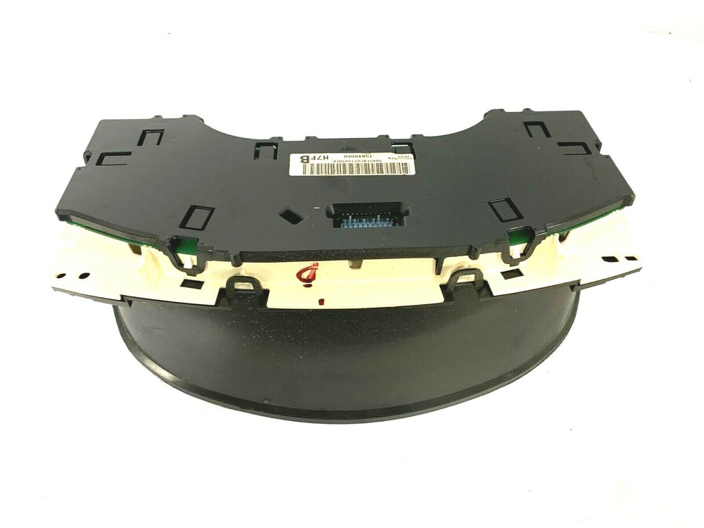 GM Instrument Cluster 15846068 OEM