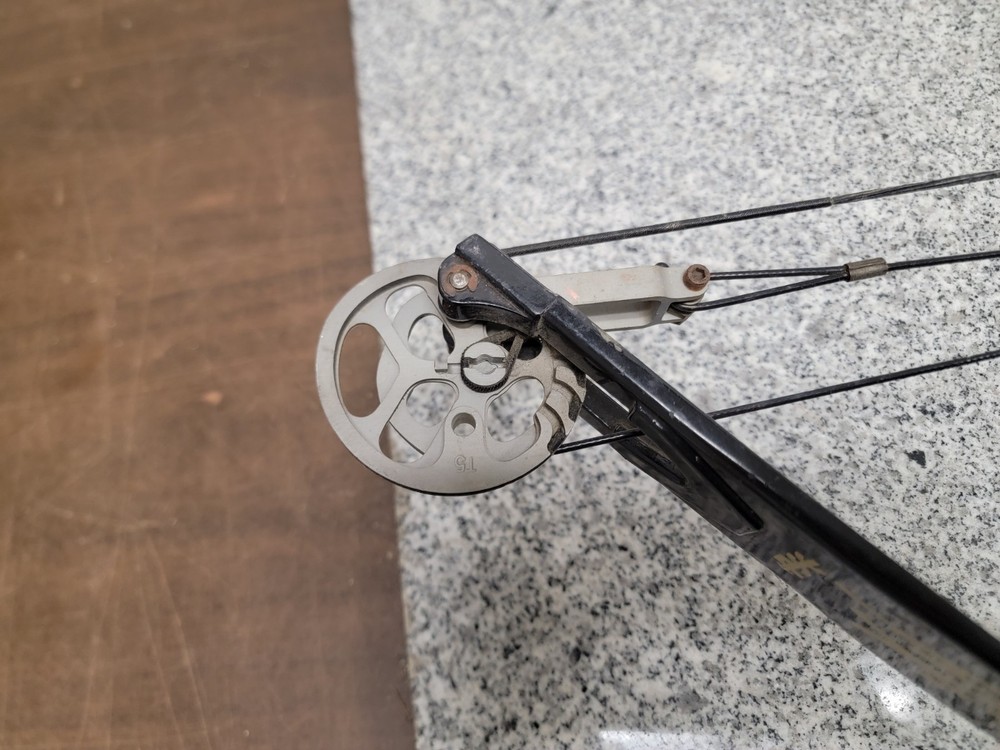 PSE SRL-500 Ultralite Infinity Graphite Target Compound Bow 30lbs 24.5" Draw