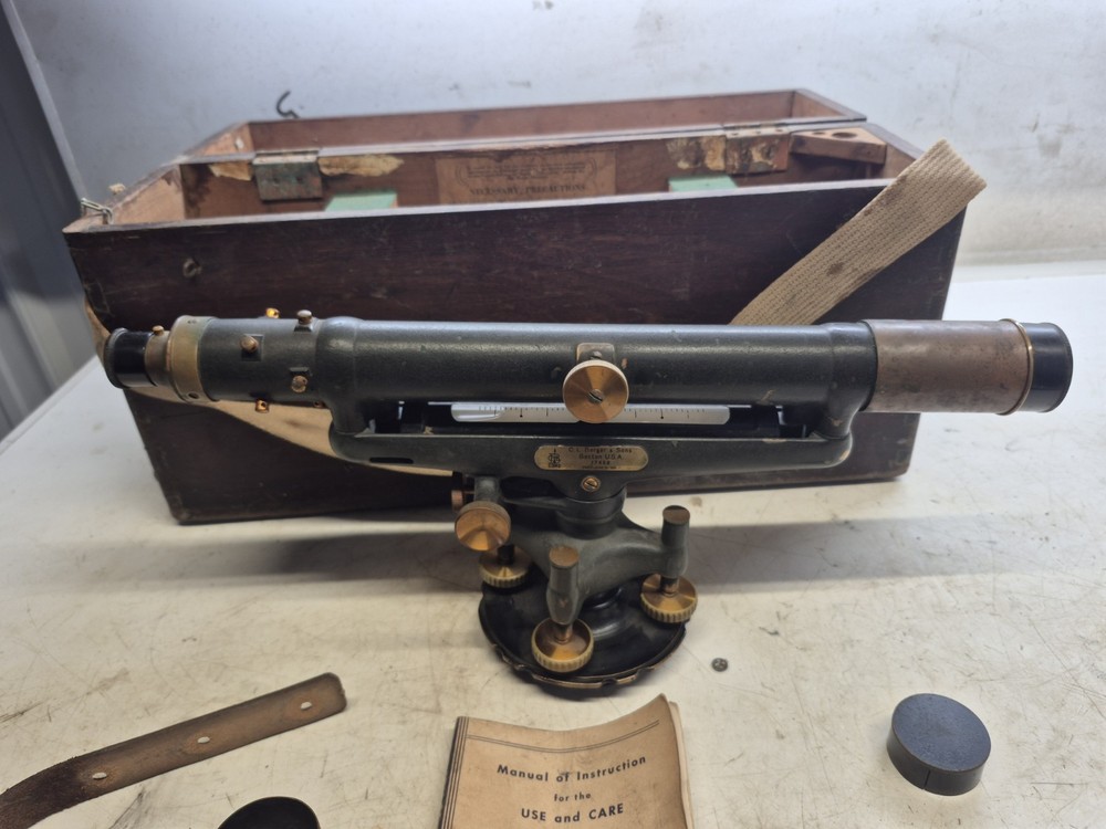 Berger Instruments Dumpy engineering surveying transit level antique in case