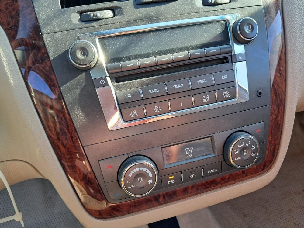DTS 2007 Glove Box 4830433