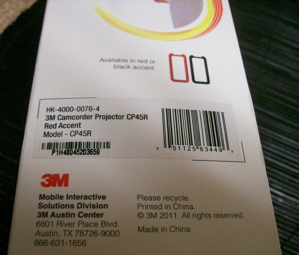 3M SHOOT & SHARE CAMCORDER PROJECTOR CP45R Red Accent