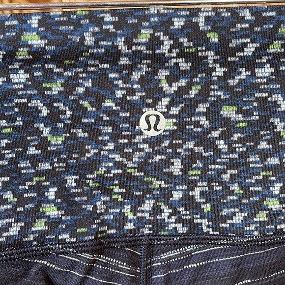 Lululemon yoga pants medium 10 tall long