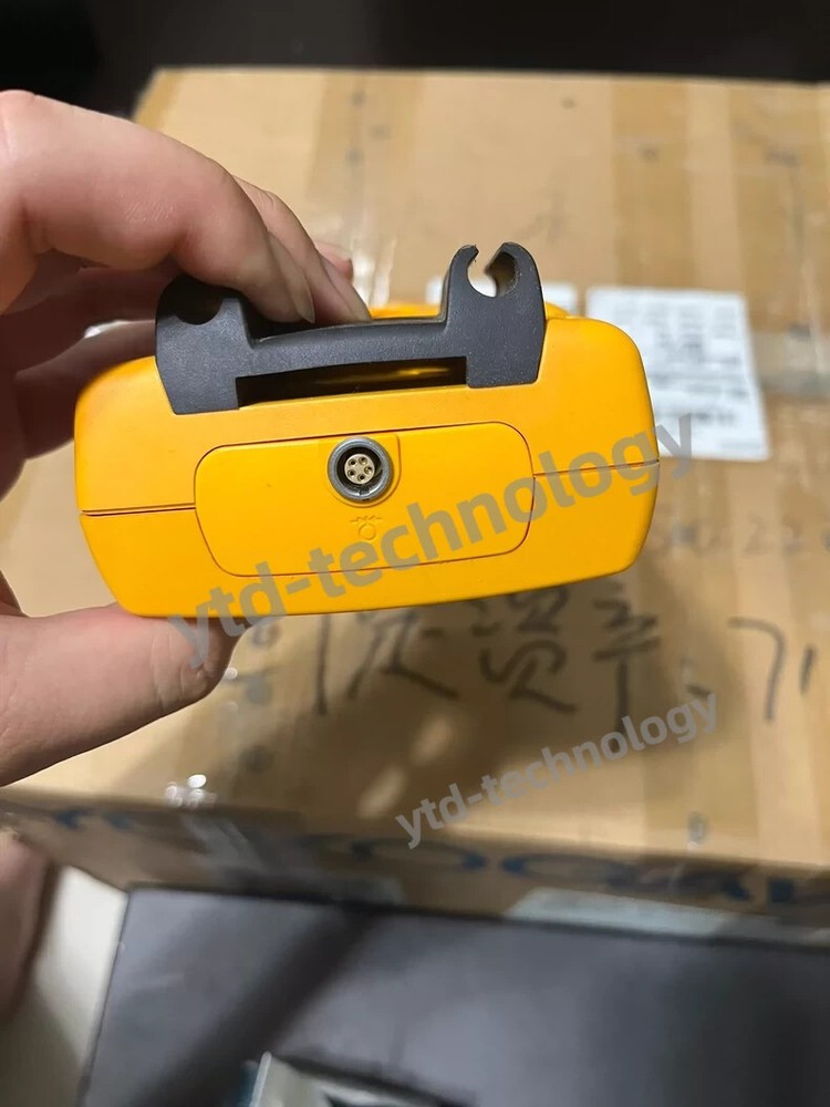 Fluke 726 Multifunction Process Calibrator Calibrated /tested good