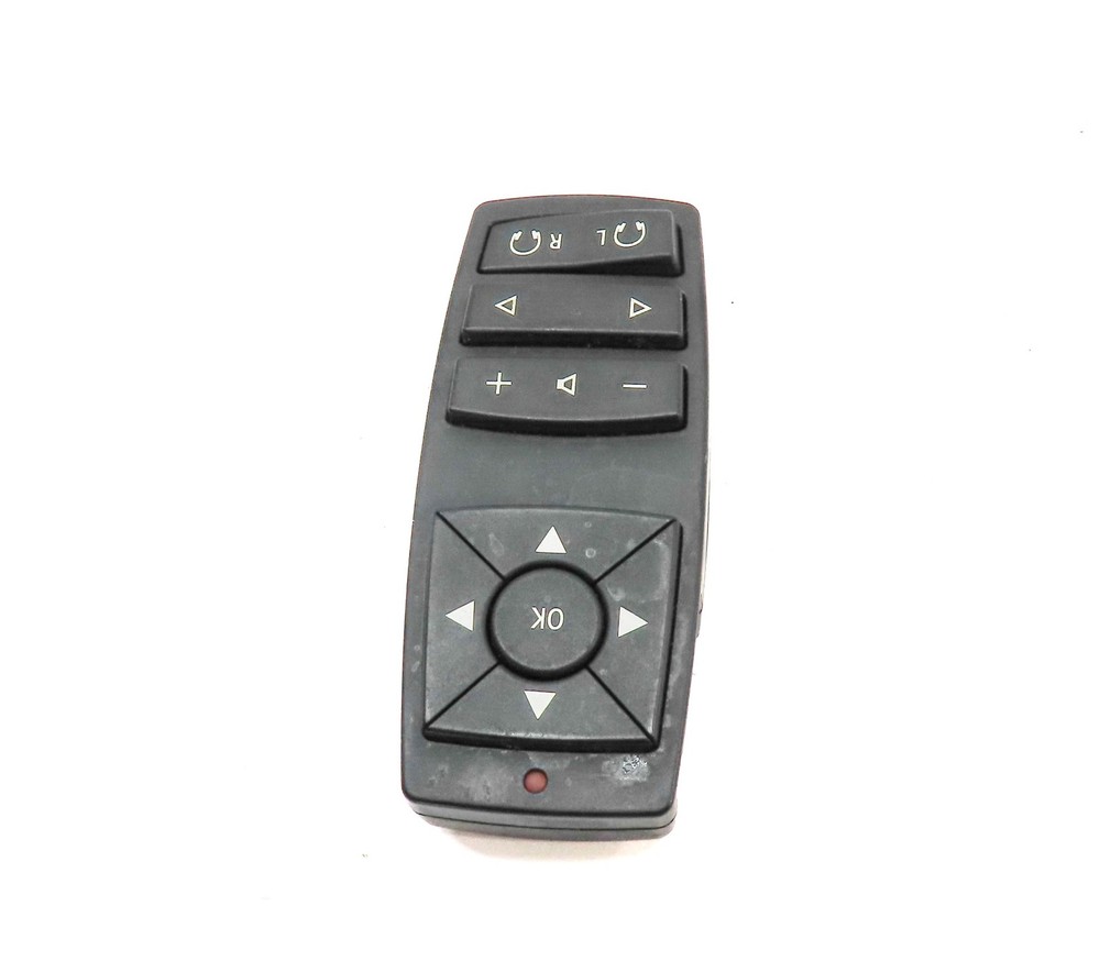 2007 BMW X5 (E70) REAR ENTERTAINMENT DVD SYSTEM HEADPHONE REMOTE CONTROL