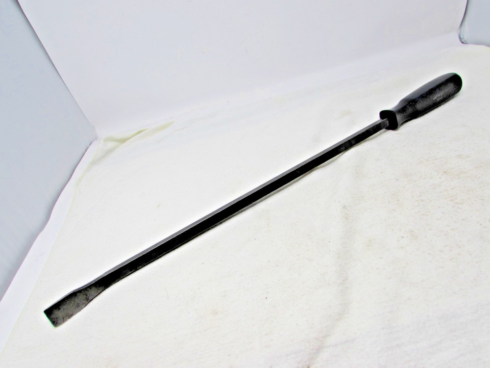 Vintage Black Handle Snap-On SPB24 Pry Bar Nice Clean Straight Tool