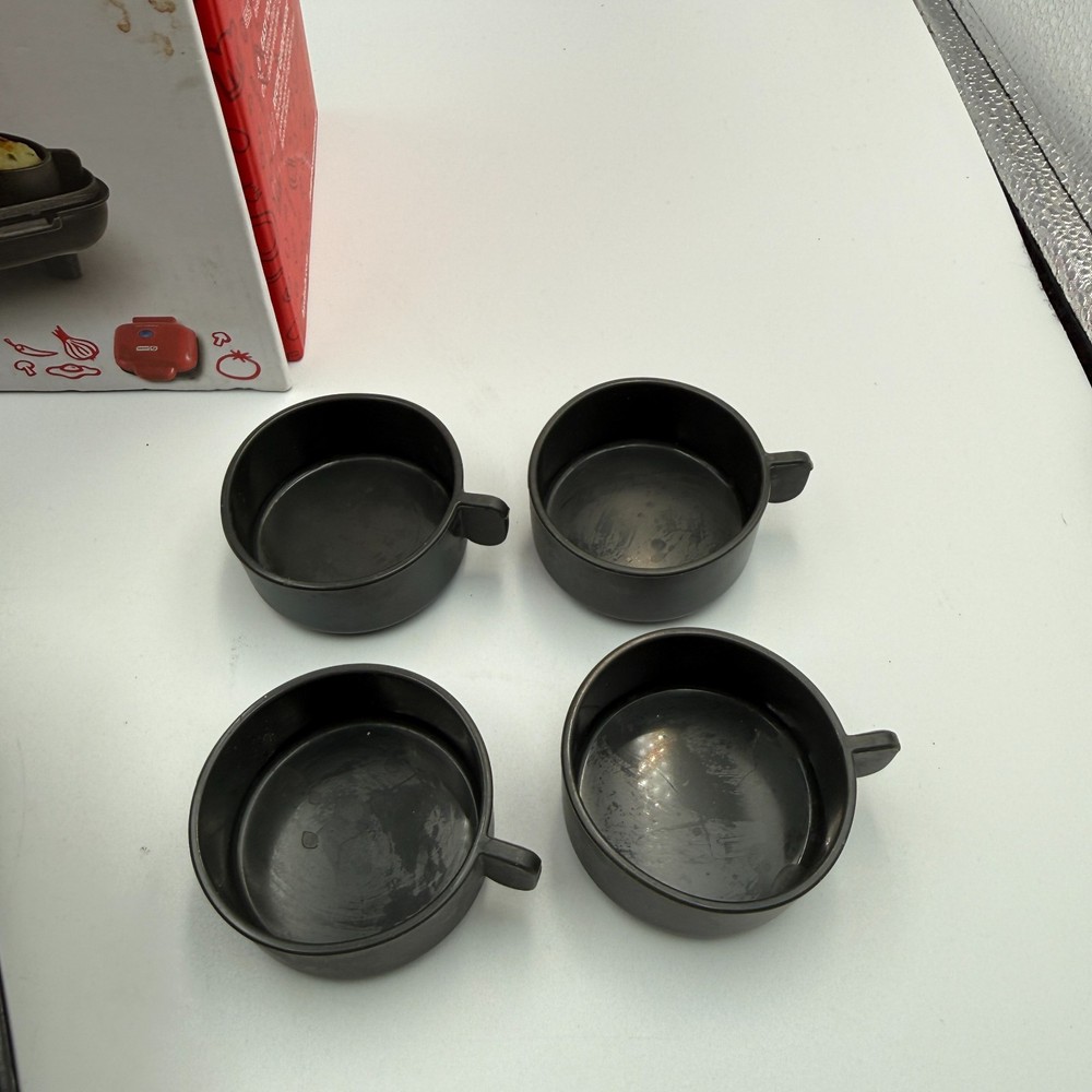 Dash Egg Bite Maker DBBM400GBRD04 4-Cup Nonstick Breakfast Maker w/ Cups & Box