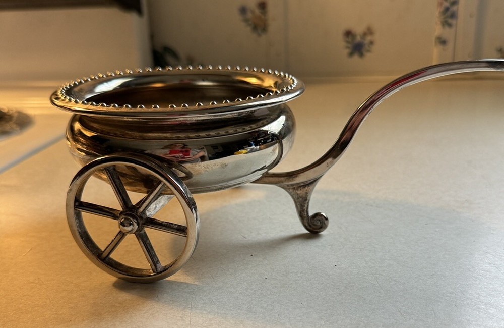 Vintage Godinger Silver Art Co. Wagon Server ~Beautiful~