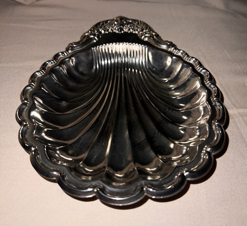Silverplate Shell-Shaped Bowl Baroque & Rococo Style Classic Shell Pattern