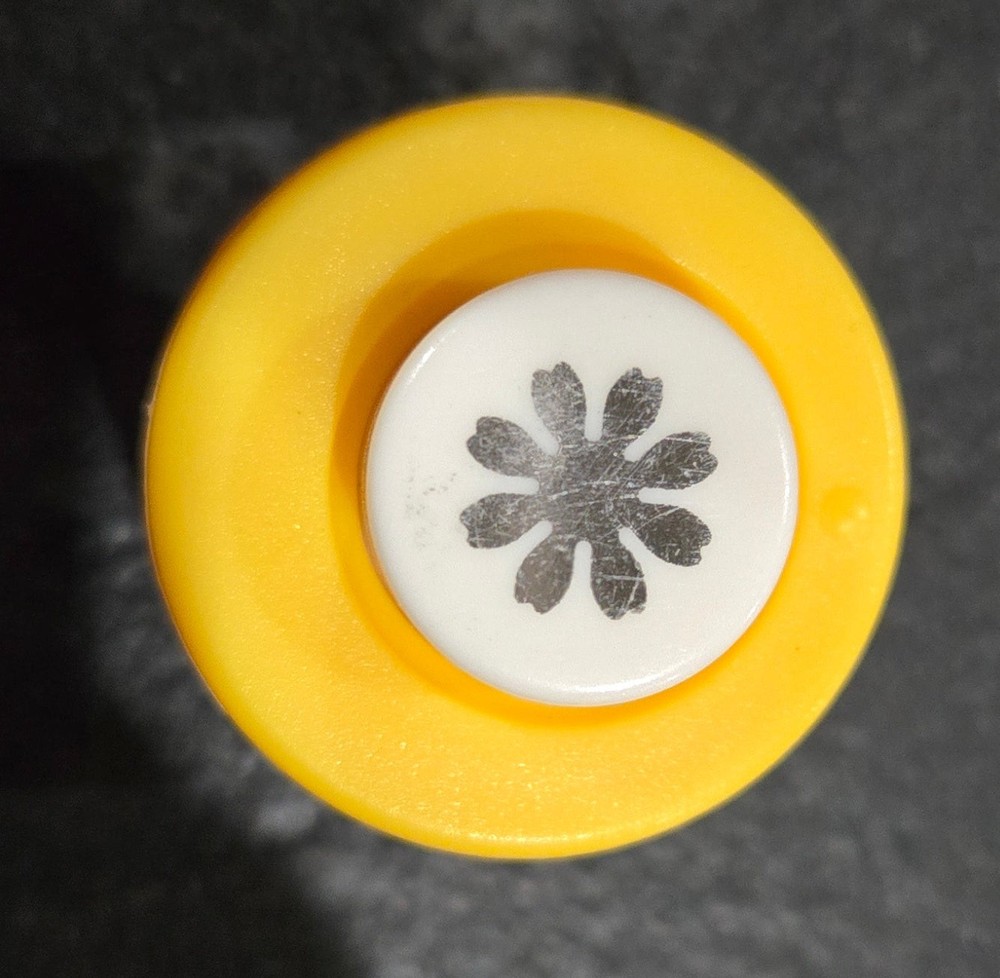 Mini Flower Stamen Punch