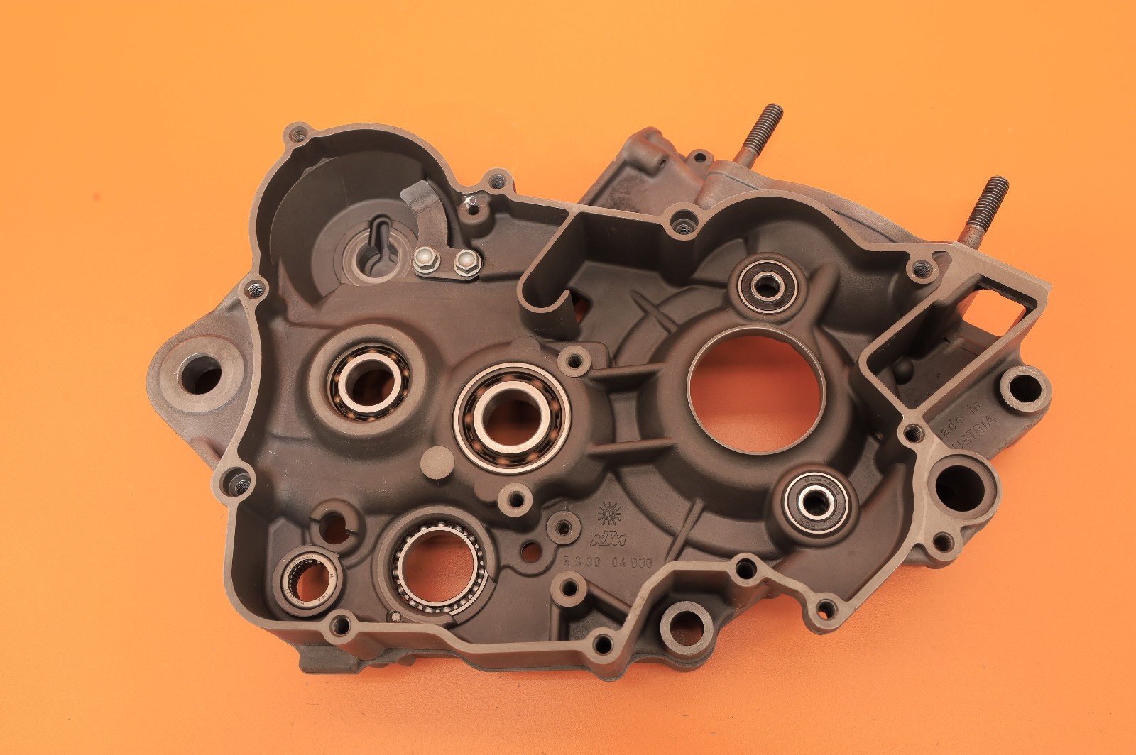 2003 98-05 KTM 200 EXC SX OEM Engine Crankcase Set Carter Block Half Bottom End