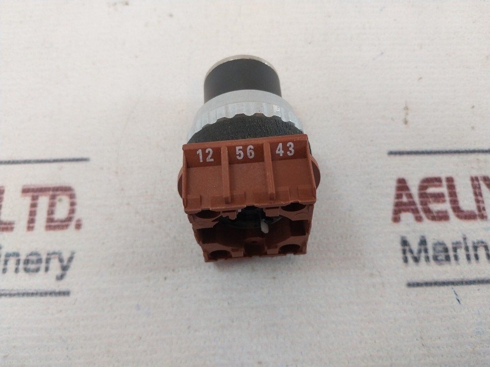 Siemens SSG 10 Key Operator Switch 3SB1120-4PB20