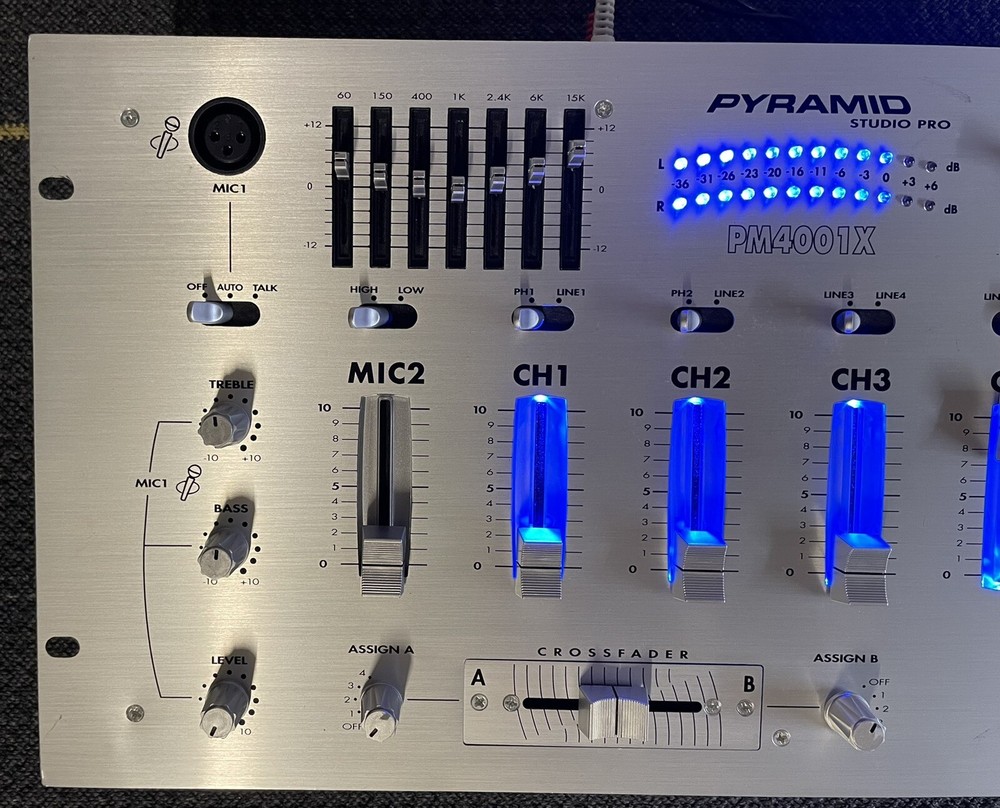Pyramid Studio Pro Model PM4001X Mixer