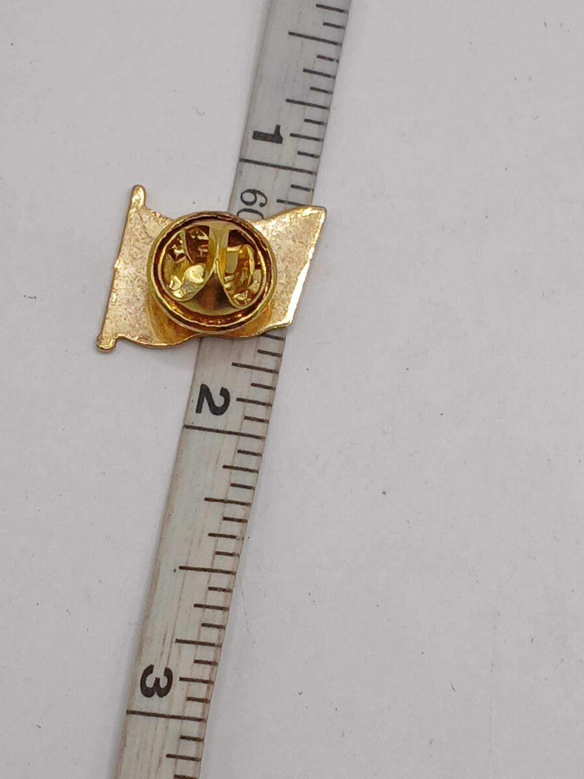 Israel Flag Enamel Lapel Pin Used Collectible with Free Shipping