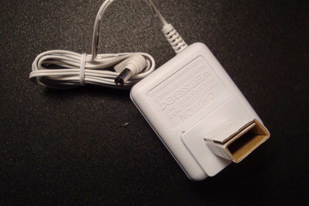 Thomson 5-2460 9VDC 450mA AC  POWER Adapter
