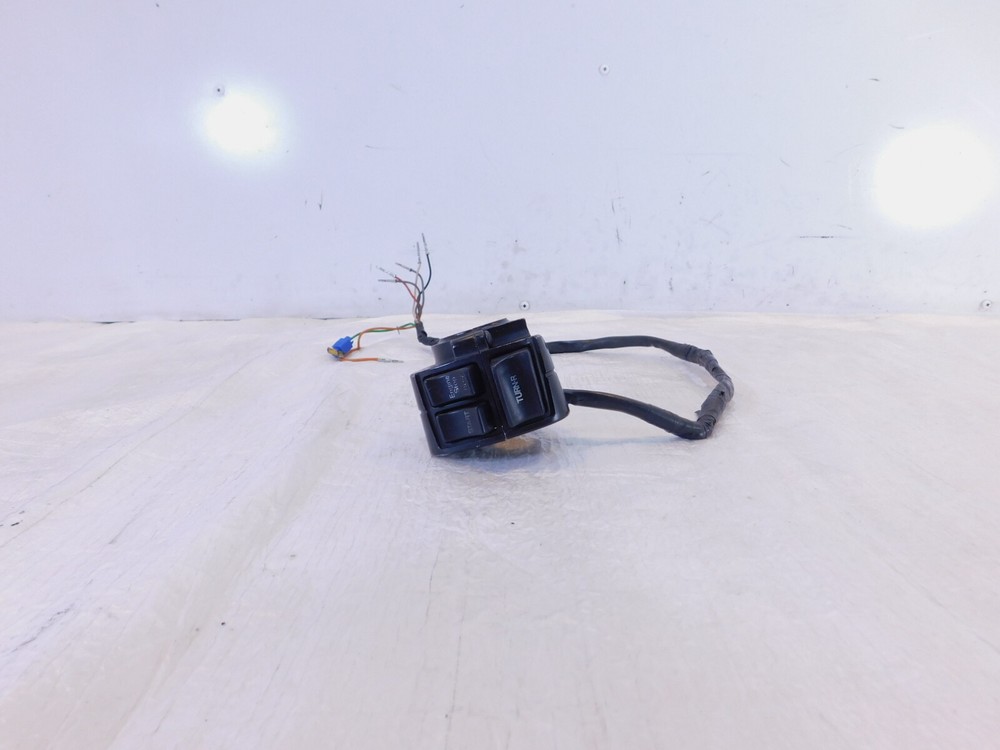 1986 Harley Davidson Sportster Right Handlebar Engine Start Stop Switch Buttons