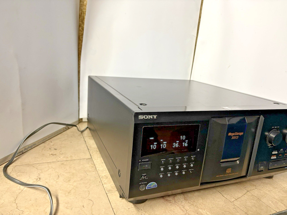 Sony CDP-CX355 Mega Storage 300CD Changer, Optical Cable* Mega Jukebox.*