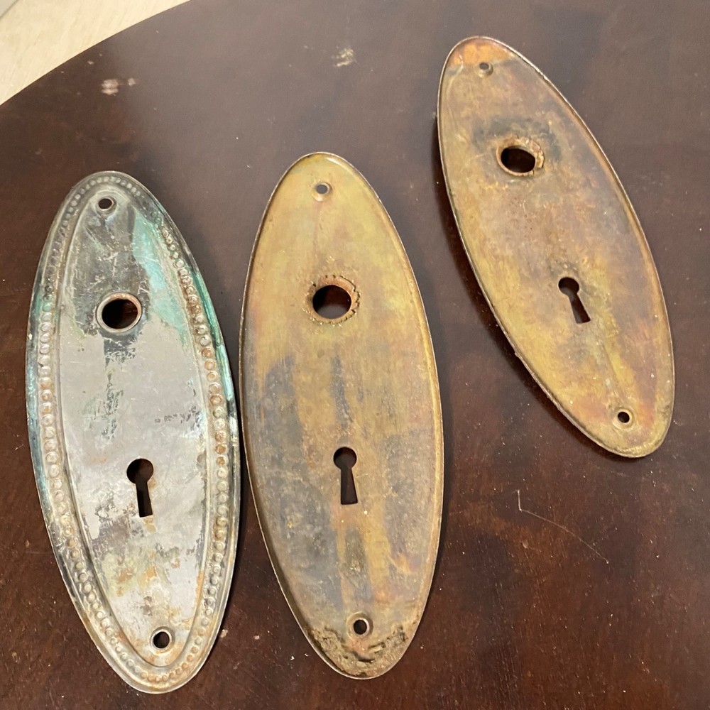 4 Vintage Oval Brass Or Bronze Plated Door Knobs • 3 Back Plates