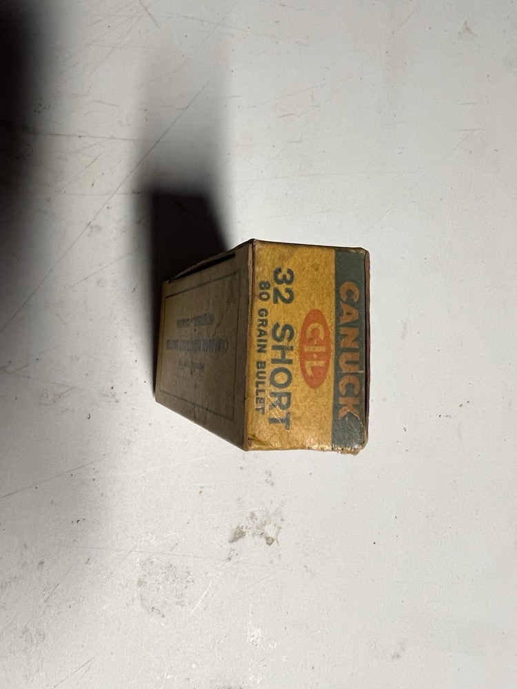 Canuck 32 Short Vintage Ammo Box Empty