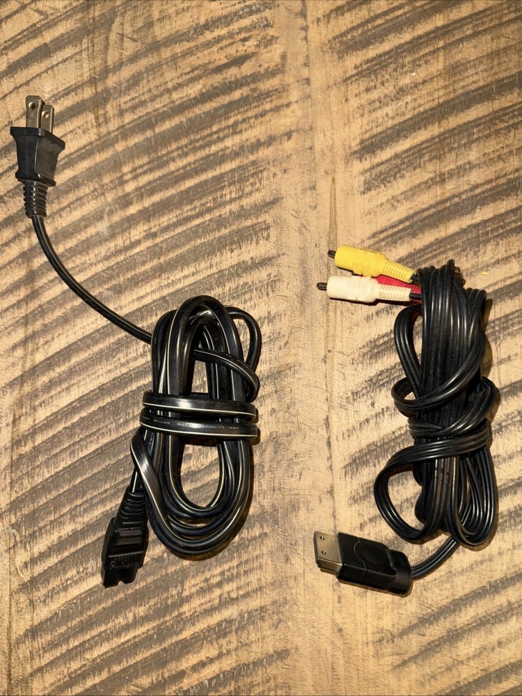 Sega Dreamcast Console System Hookup Bundle Composite AV Cable & AC Power Cord