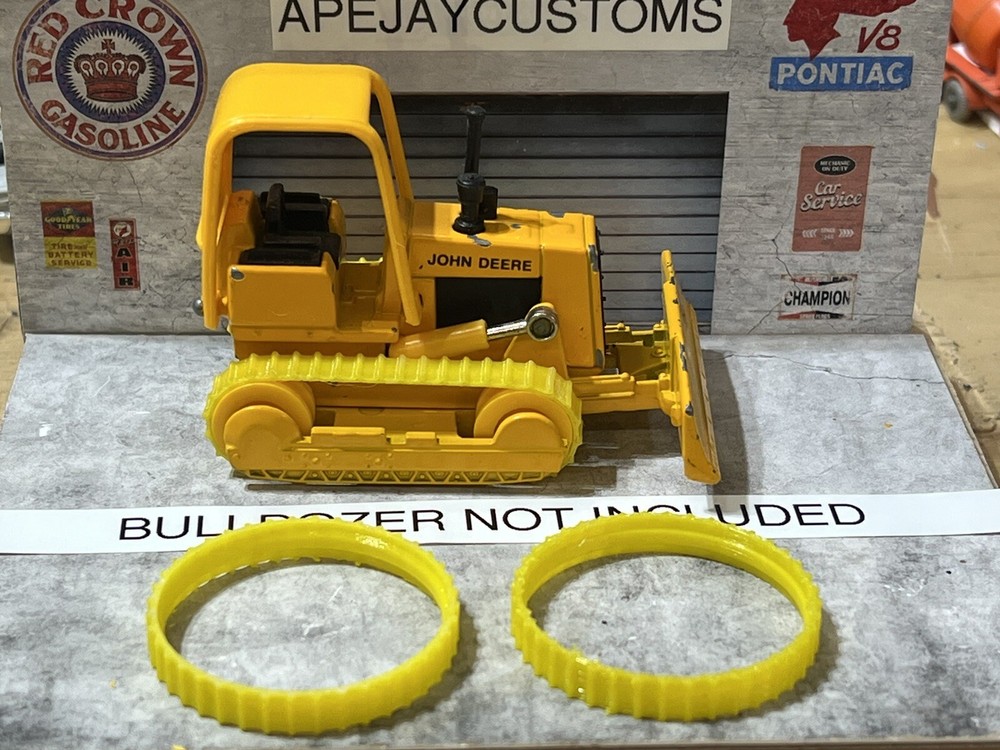 Ertl John Deere Bulldozer (TRACKS ONLY)