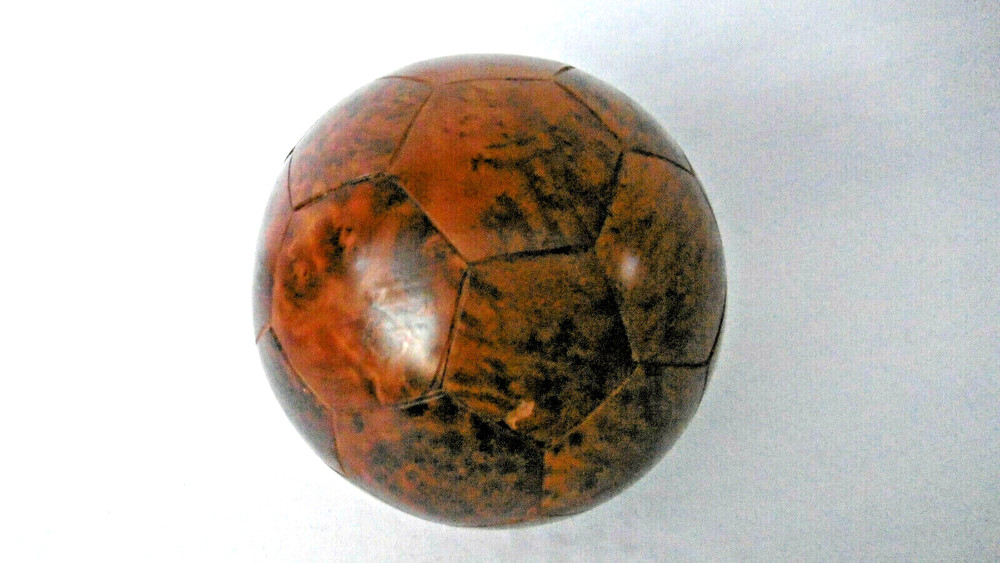 Balloon with Hexagonal Thuya Burl Plaque