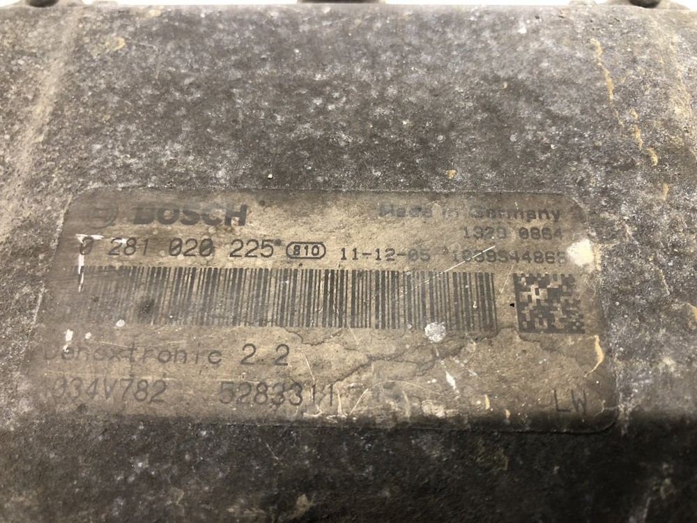 Mack CXU613 Electronic DPF Control Module - Used | P/N 0281020225