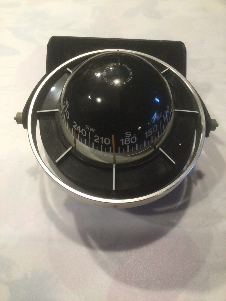 Marine Sailor Compass Gimbal Action